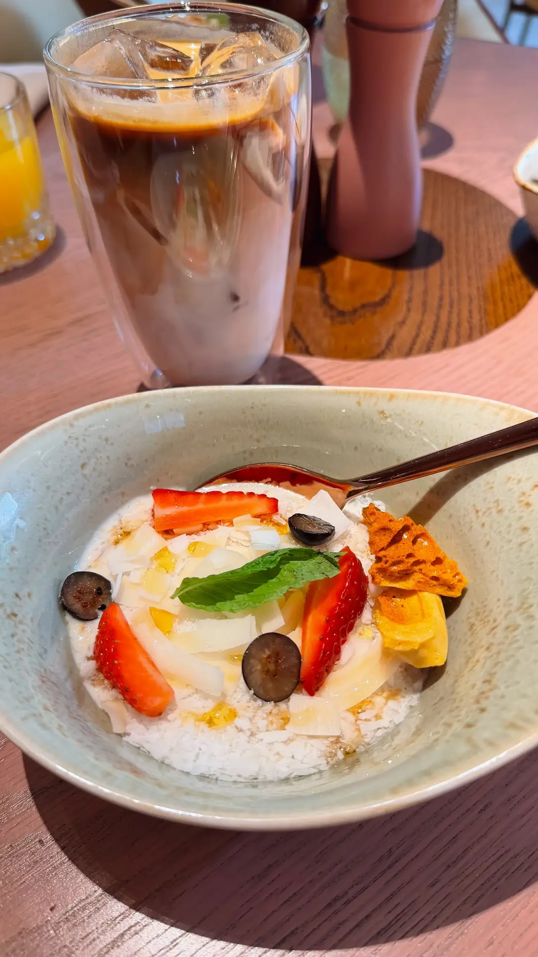 KROMO Bangkok breakfast oatmeal bowl with honeycomb
